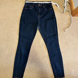 Women’s Lucky skinny jeans size 6